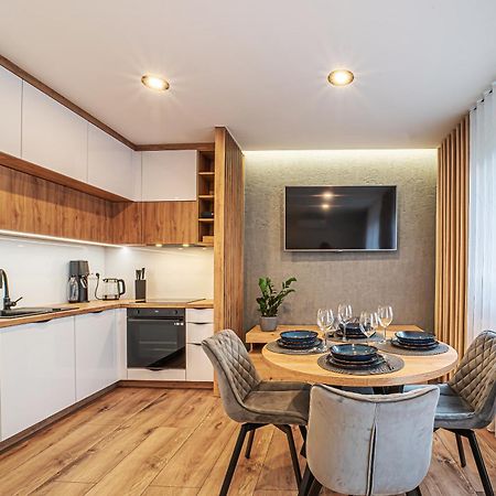 Apartament Labradoryt, Klimatyzacja, Parking Priv Boleslawiec  Exterior foto